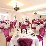 Alex&george Boutique