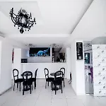 Alex&george Boutique 4*