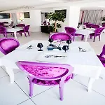 Alex&george Boutique מלון