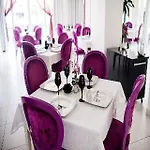 Alex&george Boutique 4*