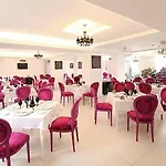 Alex&george Boutique 4*