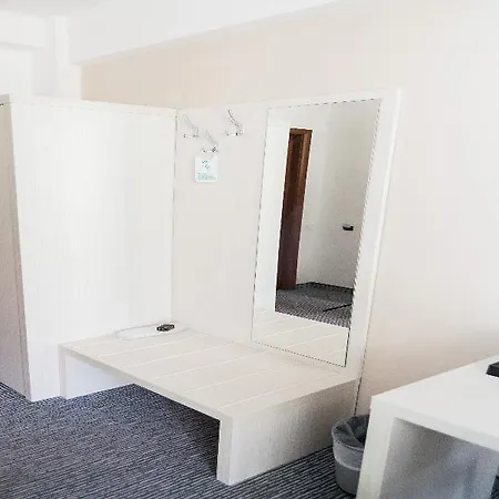 Alex&george Boutique Готель