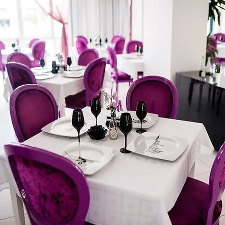 Готель Alex&george Boutique