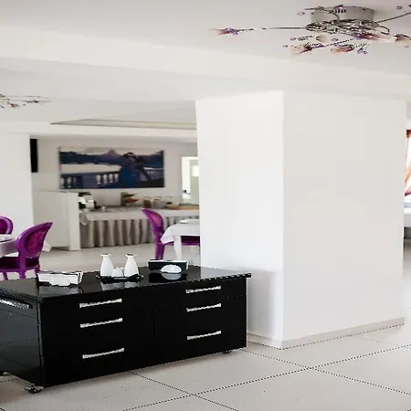 Alex&george Boutique קלוז'-נאפוקה