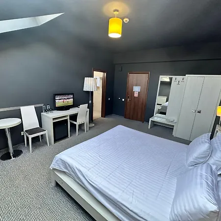 Alex&george Boutique 4*