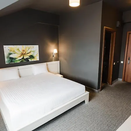 Hotel Alex&george Boutique 4*