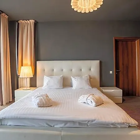 Alex&george Boutique Hotel 4*