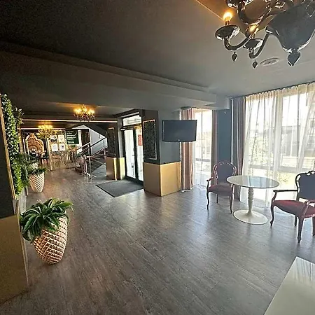Alex&george Boutique