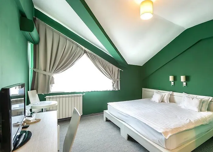 Alex&george Boutique