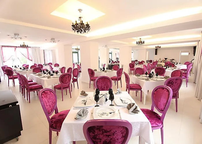 Alex&george Boutique