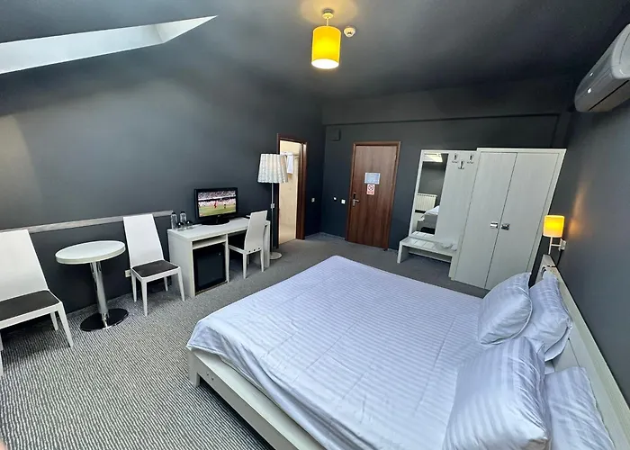 Alex&george Boutique 4*