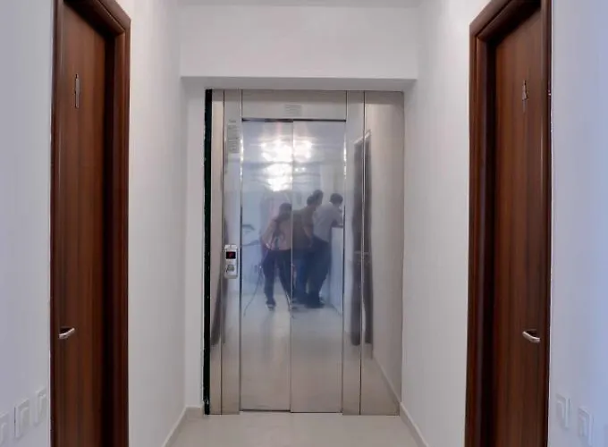 Hotel Alex&george Boutique 4*