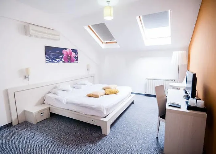 Alex&george Boutique